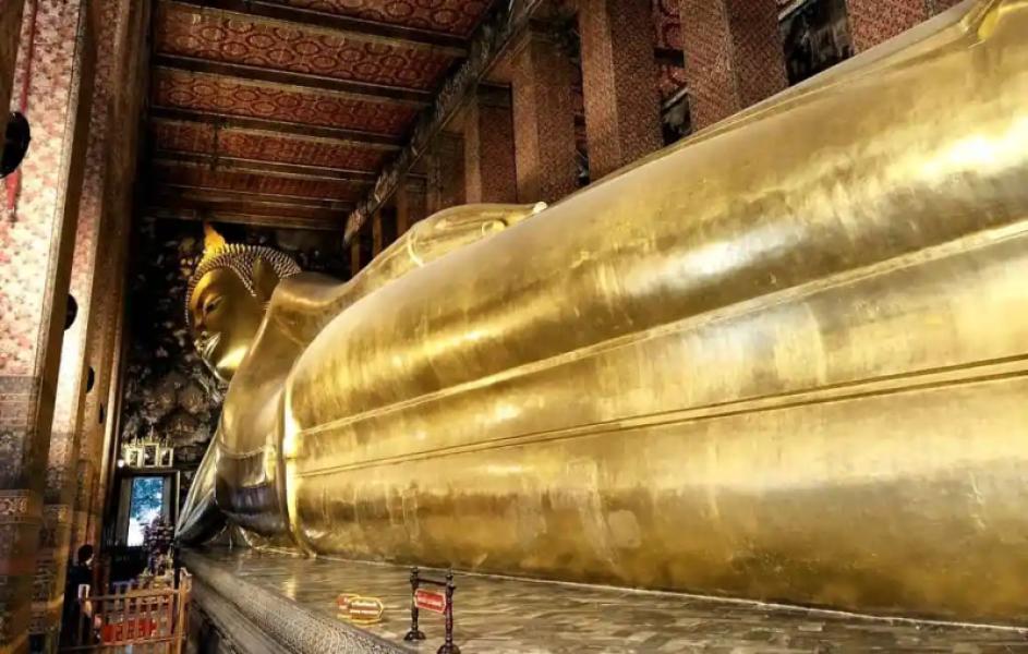 Wat Pho e il Buddha Sdraiato: Visita Spirituale Indimenticabile