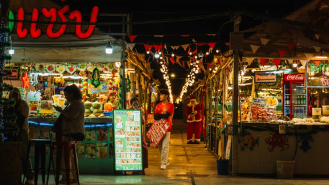 Mercati Notturni di Bangkok: Esperienza Autentica e Vibrante